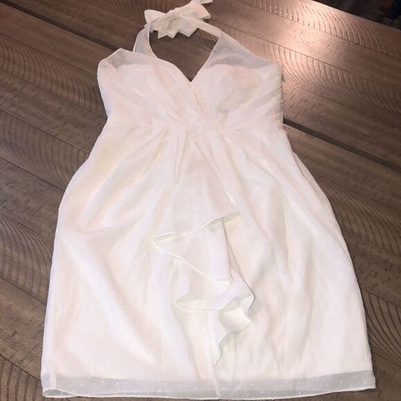 Vince’s Marilyn Monroe Halter Dress in Summer White with Ruffle flare Bust pads! - Picture 15 of 17